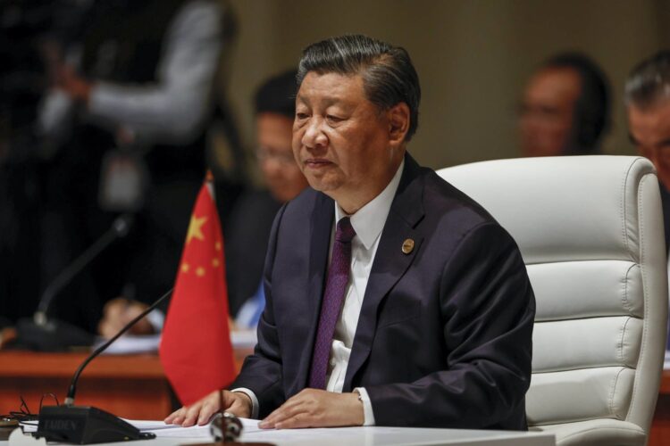 الرئيس الصيني يطالب بالحفاظ على «الاستقرار الاجتماعي» خلال زيارة نادرة لشينجيانغ