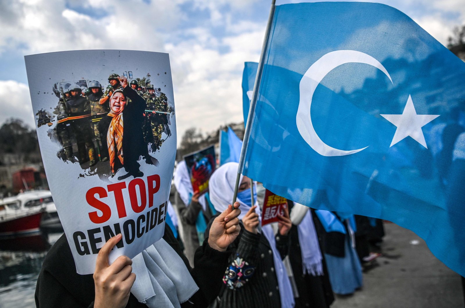 دعما للأويغور.. الاتحاد الأوروبي يوافق على فرض عقوبات ضد الصين