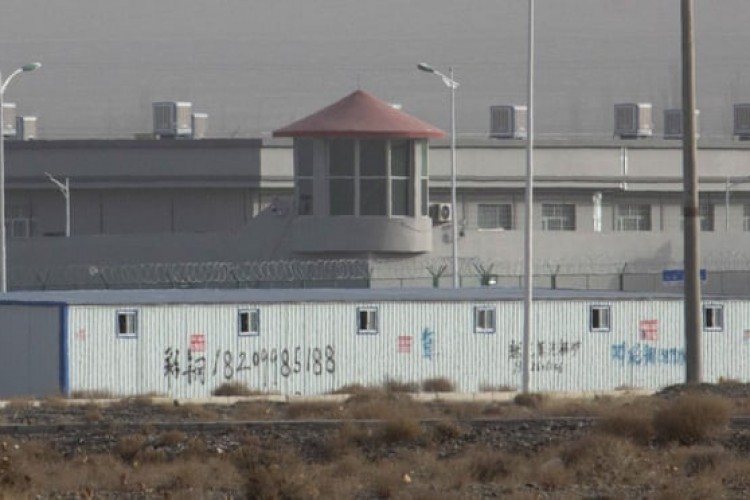 بريطانيا تدعو الأمم المتحدة للوصول إلى معسكرات الاعتقال الصينية في شينجيانغ
