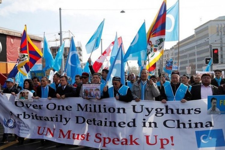 فرنسا تنتقد السجن الصيني غير المقبول للأويغور