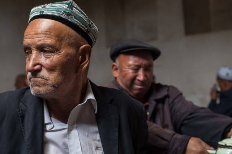 أمريكا تطالب الصين بوقف التعقيم القسري للأويغور المسلمين