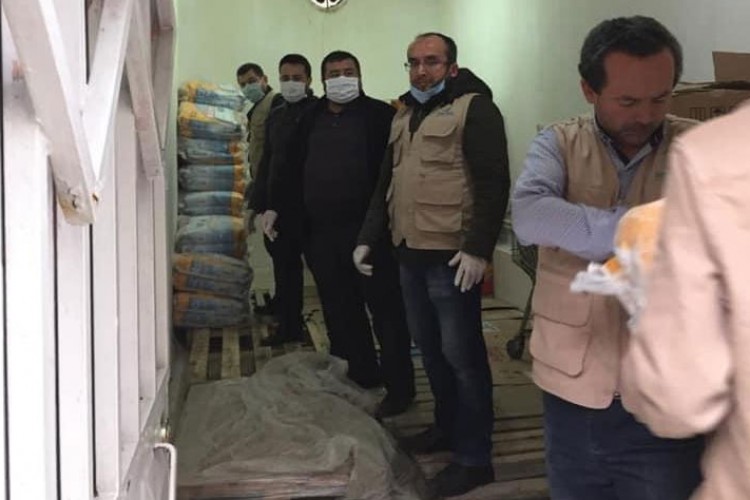 منظمة إغاثة أويغورية في تركيا توزع مساعدات على 1200 عائلة من الأويغور