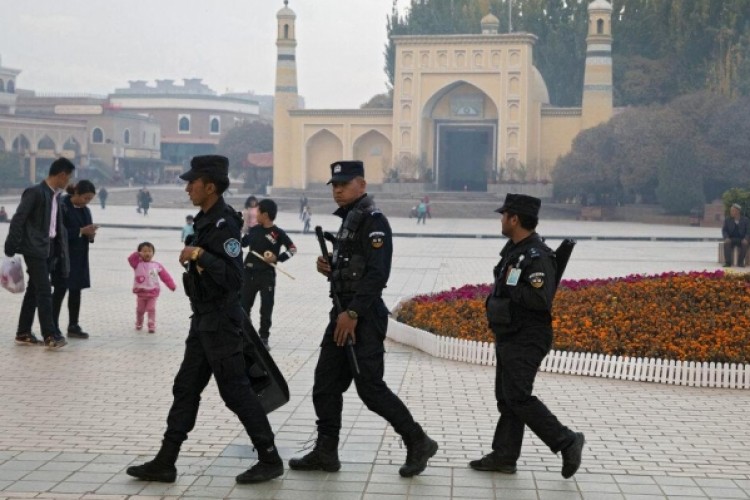 الصين تستهدف أطفال الأويغور وتزج بهم في مدارس
