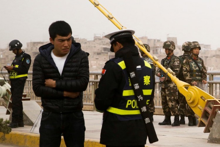 الصمت على جرائم الصين جريمة