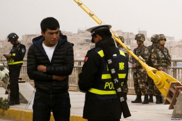 15 سفيراً غربياً قلقون من إنتهاك حقوق الإيغور في شينجيانغ